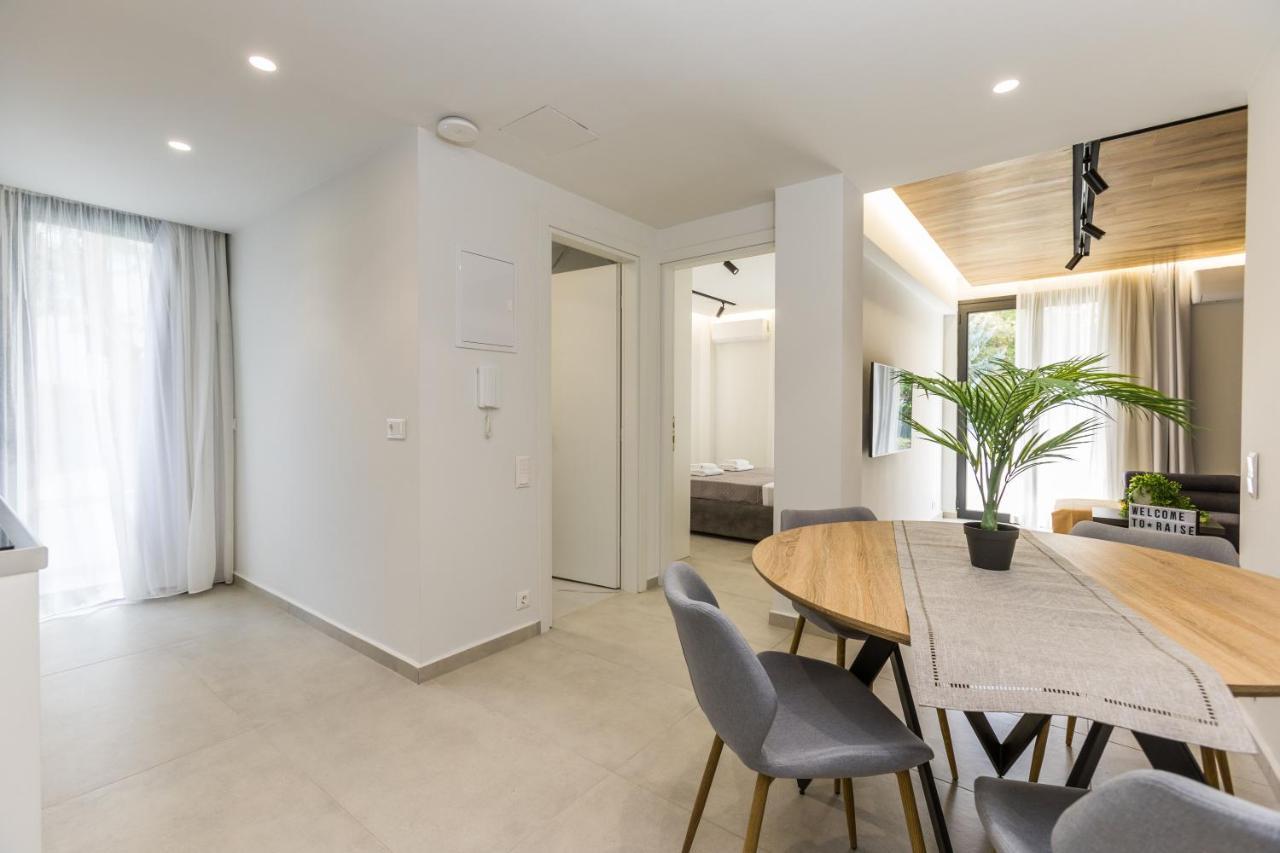 Varkiza Luxury Suites By Raise Vári エクステリア 写真