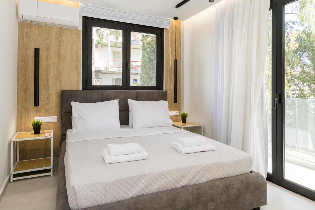 Varkiza Luxury Suites By Raise Vári エクステリア 写真