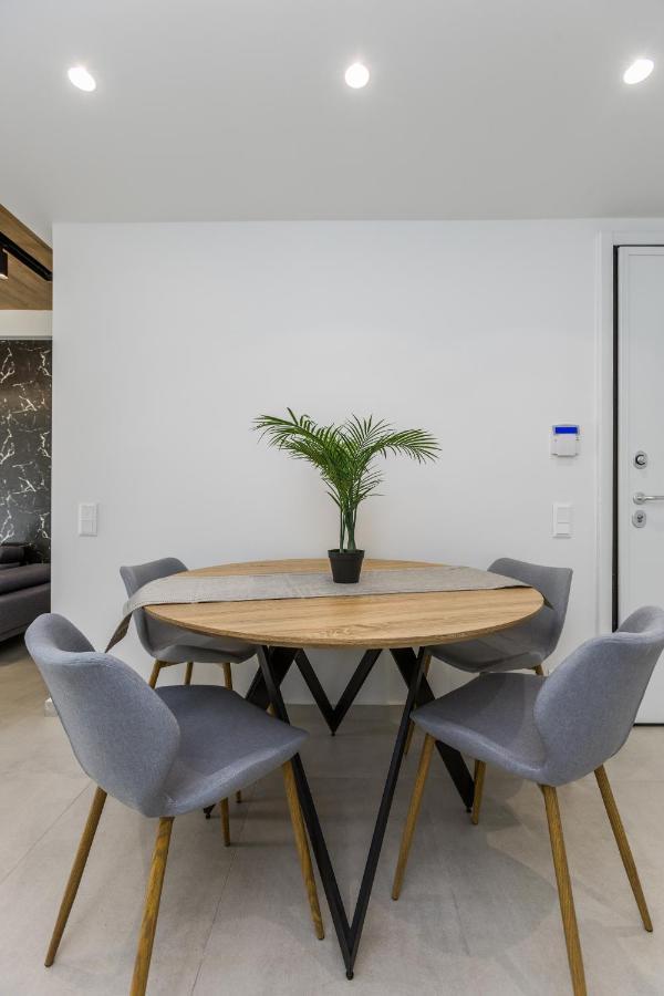 Varkiza Luxury Suites By Raise Vári エクステリア 写真