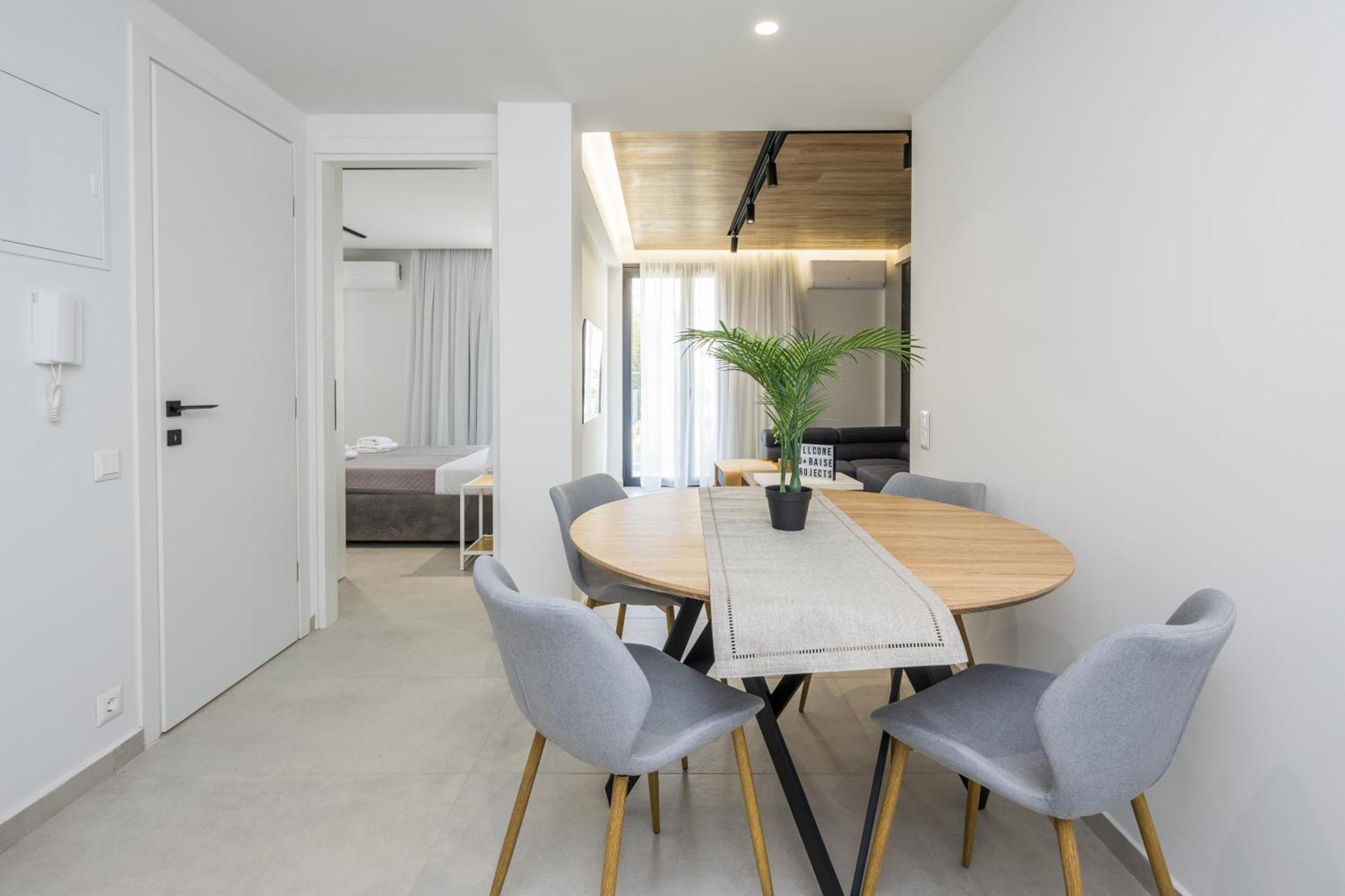 Varkiza Luxury Suites By Raise Vári エクステリア 写真